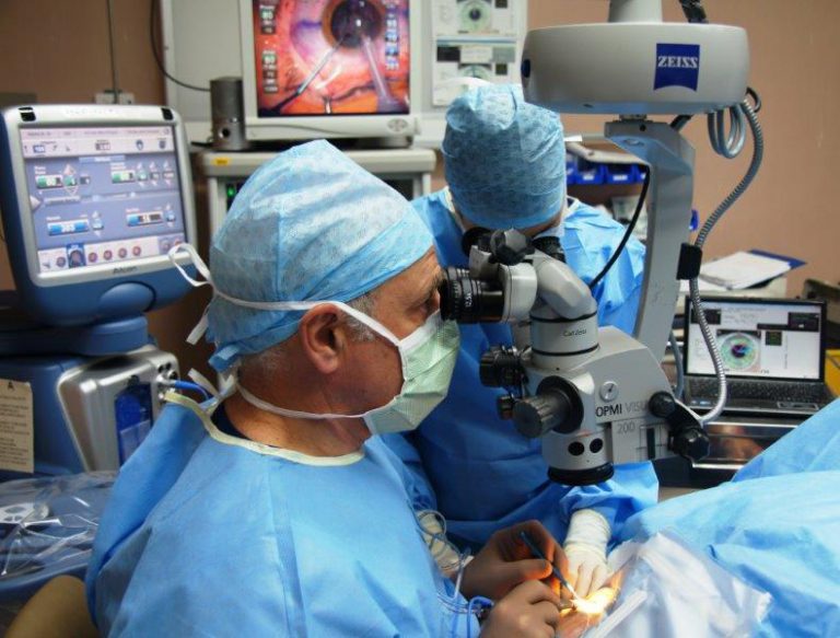 Dr. Alpins Continues to Pioneer Cataract Surgery | NewVision